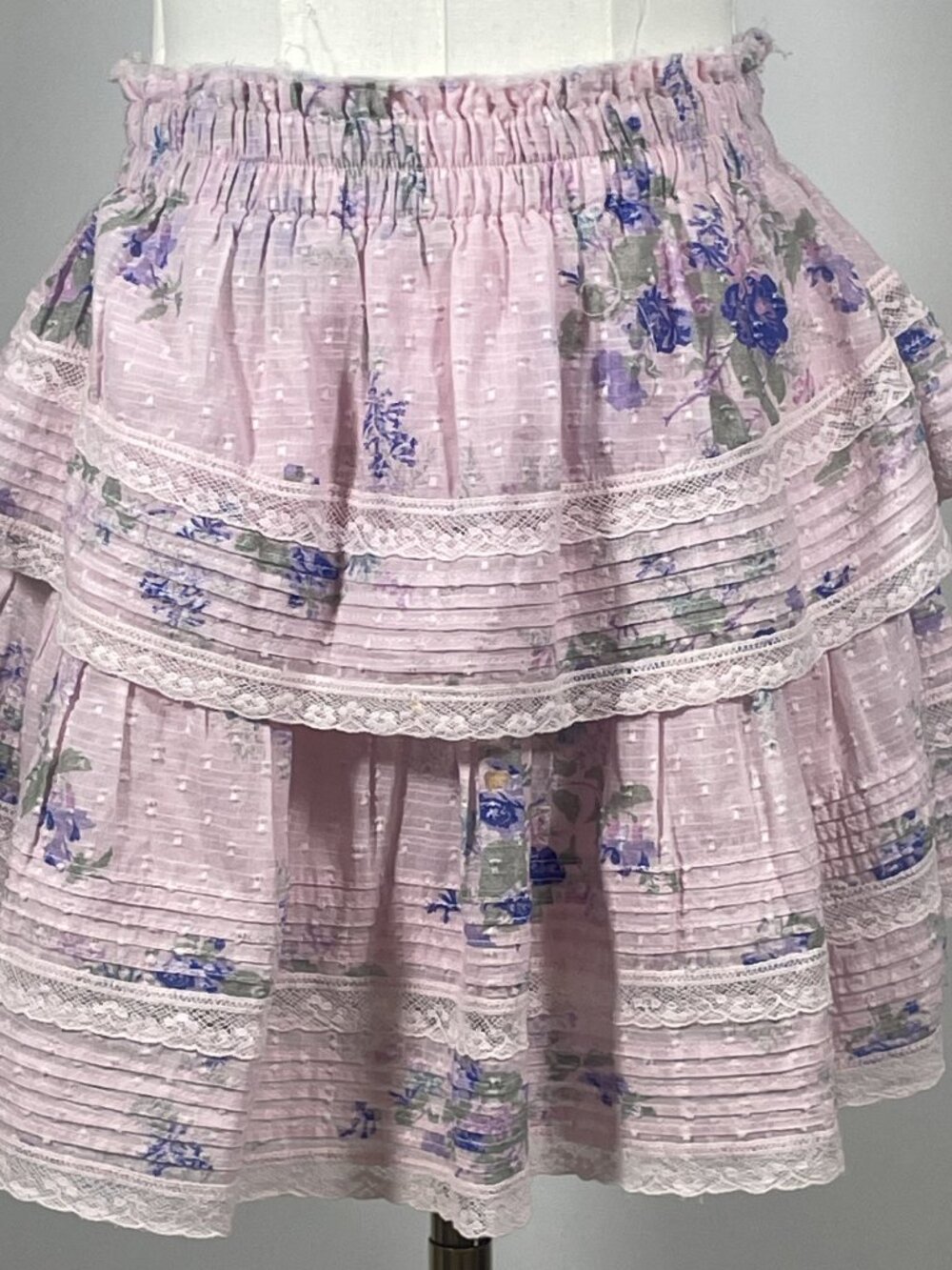 ✨ LoveShackFancy Tiered Ruffle Pink Garden Mini Skirt Size S✨